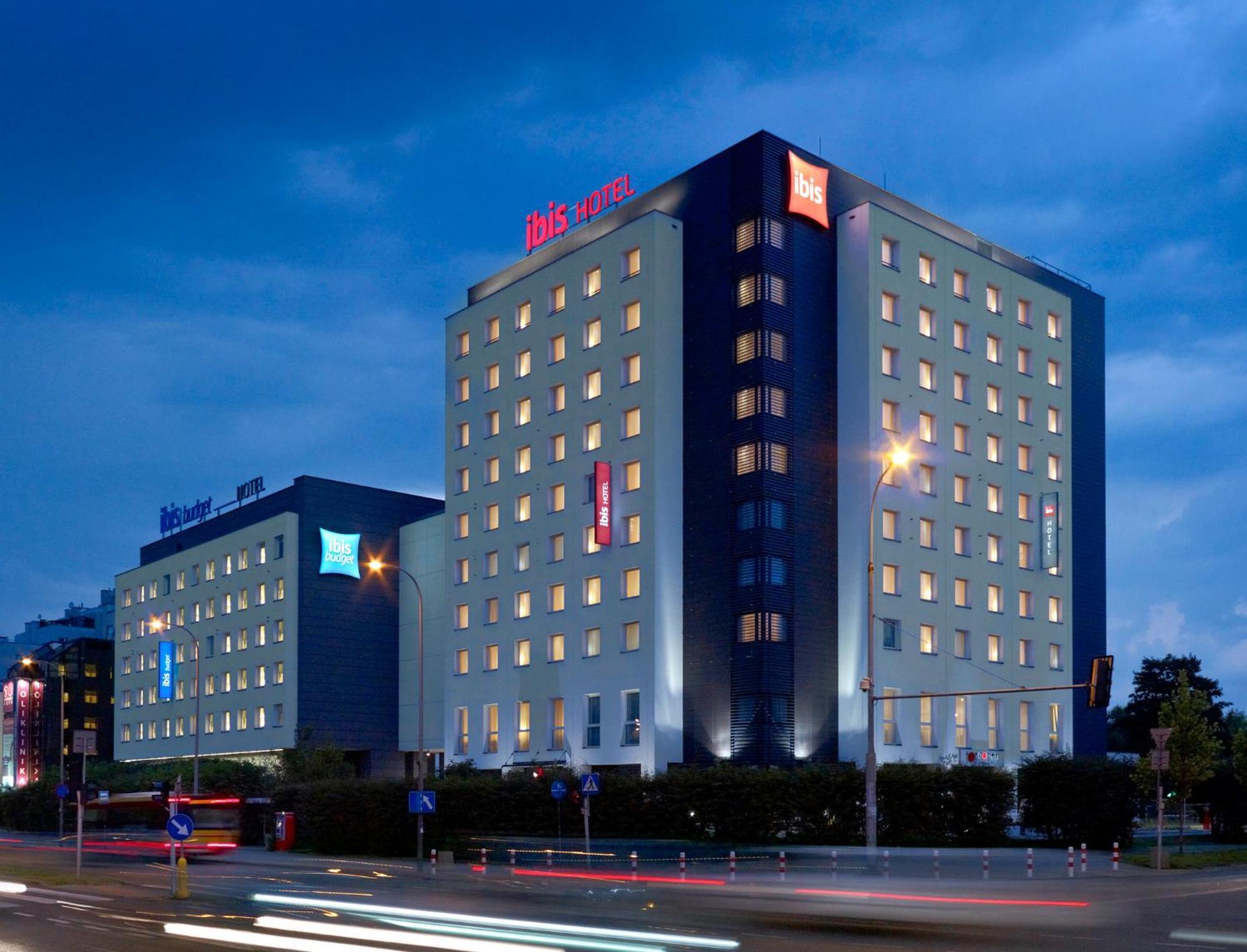 Ibis Budget Warszawa Reduta Hotel Exterior photo